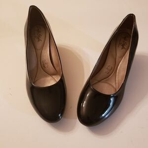 Original Softspots Patent Leather shoes